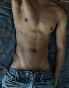 Hump Day lounging [M]