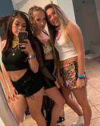 Kendra Spade & friends (Coachella)