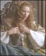 Claire Danes topless in Stage Beauty