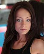 Olivia Wilde --> Sophie Lynx