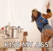 An arse I'd happily kiss (GIF fixed)