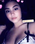 Would you please feed me? I promise I'll be a good Vietnamese pet for you