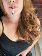 Zoom in for some lip freckle action