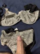 Took me a while but I managed to get me a set from the SIL 