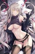 Jalter underboob