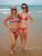 2 friends at the beach