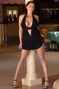 Gianna Michaels wearing black (X-post /r/ModelsGoneMild)