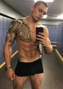 He's soo sexy in boxer-shorts