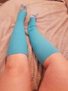 Slip off these socks and leg warmers!