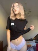 Upvote for a surprise video?. Free OnlyFans Follows ❤️