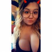 Upvote for nude in dm ?