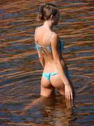 I hate when they buy their bottoms too big, don't you.