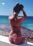 Sit there and be pretty.