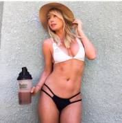 I still have no idea what she'd selling