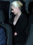 Iggy Azalea boob slip