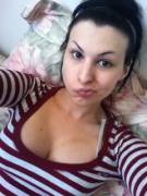 Bailey Jay Boredom Selfie [xpost /r/MinusTheMakeup]