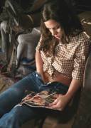 Privacy in the stable (x-post from r/CountryGirls).