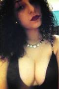 CurlyHairAndBigBoobs