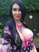 Open kimono (XPost from r/Ariane)