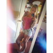 Halle Diez (@hallediez)