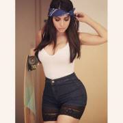 Jimena Sánchez - Skater chola fashion?