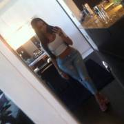 Lela from the front & side in order to see that curvature!