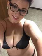 [kik] I'm all alone in my big new place.. I need some company!