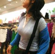 Candid, curvy mall crawl