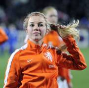 Holland's Anouk Hoogendijk's ponytail (x-post /r/GirlsSoccer)
