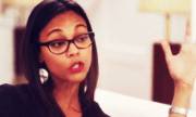 Zoe Saldana in glasses [gif]