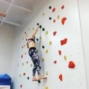 Barefoot climbing and stuff [X-post /r/UNBGBBIIVCHIDCTIICBG]