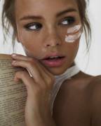 Those eyes. Part of the suncream set.