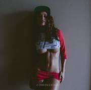 Crazy ass Underboob!