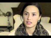 Demi Lovato Goes Nude, Without Makeup, in Unretouched Vanity Fair Photo Shoot